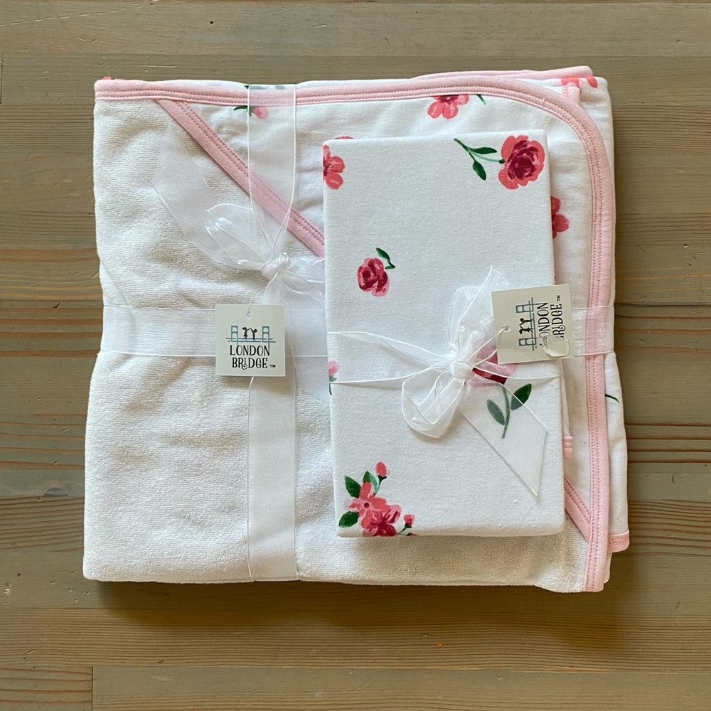 NWT London Bridge Baby Girls Hooded Towel & Burp Cloth Bundle White Pink Floral
